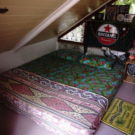 Abrakadabra! Artbnb Yogyakarta Kültér fotó