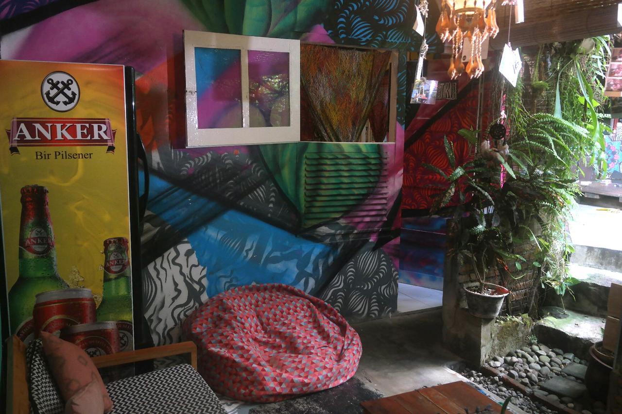 Abrakadabra! Artbnb Yogyakarta Kültér fotó