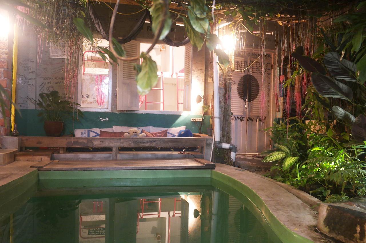 Abrakadabra! Artbnb Yogyakarta Kültér fotó