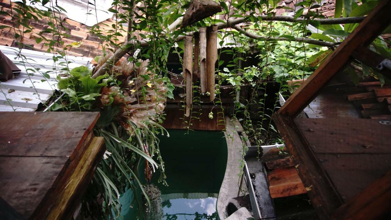 Abrakadabra! Artbnb Yogyakarta Kültér fotó
